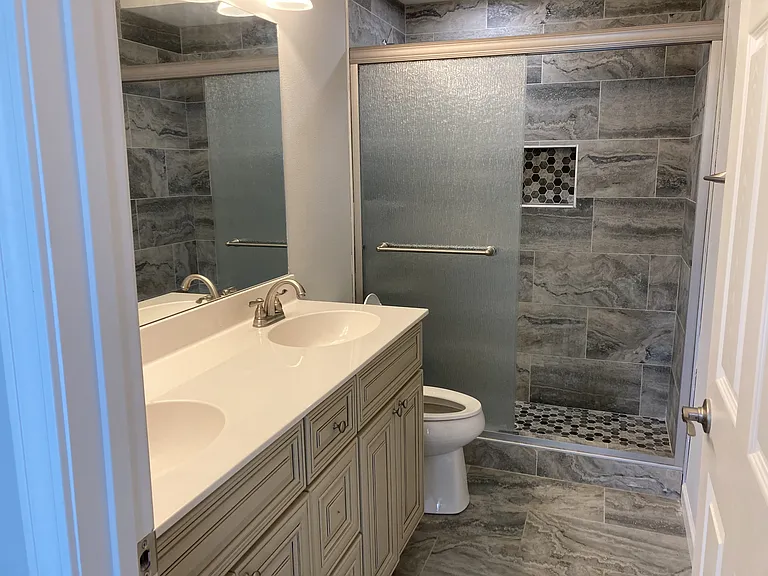 719 Cypress Dr — Photo 9