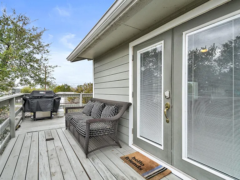 2591 Lakeshore Dr — Photo 17