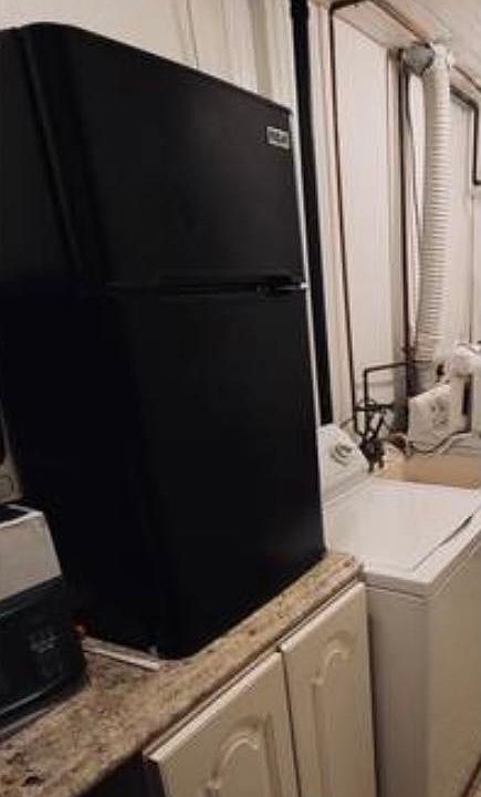 2nd image of 2874 S Meade St