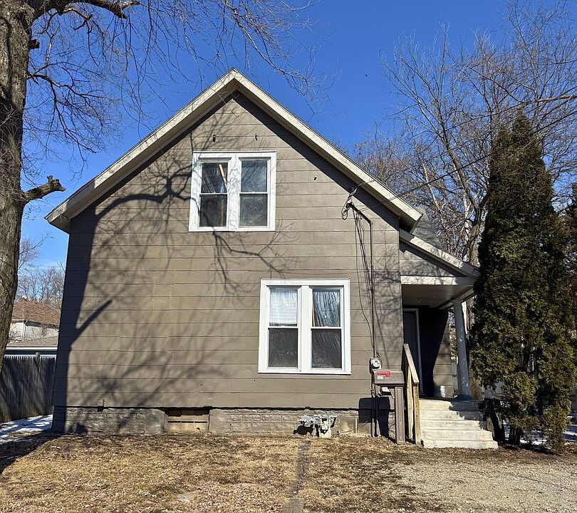 1st image of 1025 E Benton St