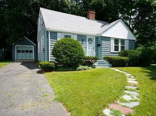 11 Clearview Ave, Lynn, MA 01904