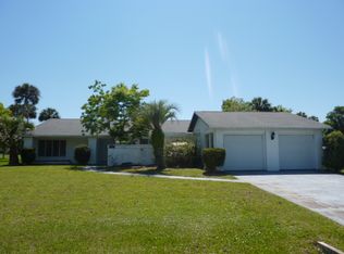 4 Cooper Ln, Palm Coast, FL 32137