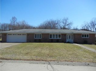 141 Everest Dr, North Huntingdon, PA 15642