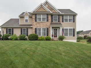 3419 Glenmede Ln, Elizabethtown, PA 17022