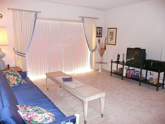 5th image of 5105 Madison St Unit 506