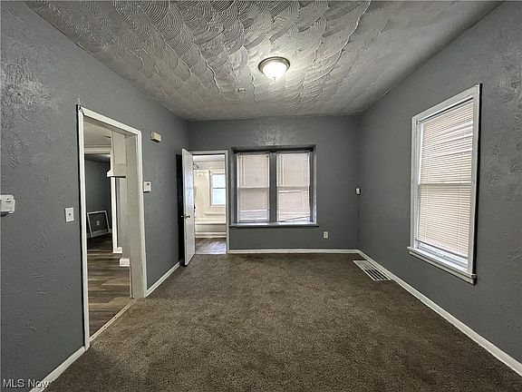 3rd image of 1366 E 89th St