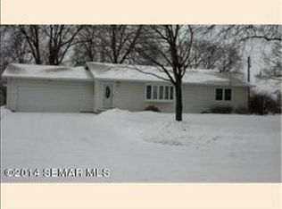 880 15th St SE, Owatonna, MN 55060