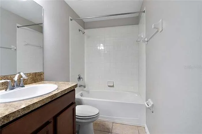 221 Carina Cir — Photo 16