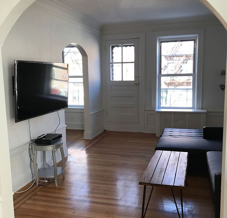 1st image of 240 Sullivan Pl #4