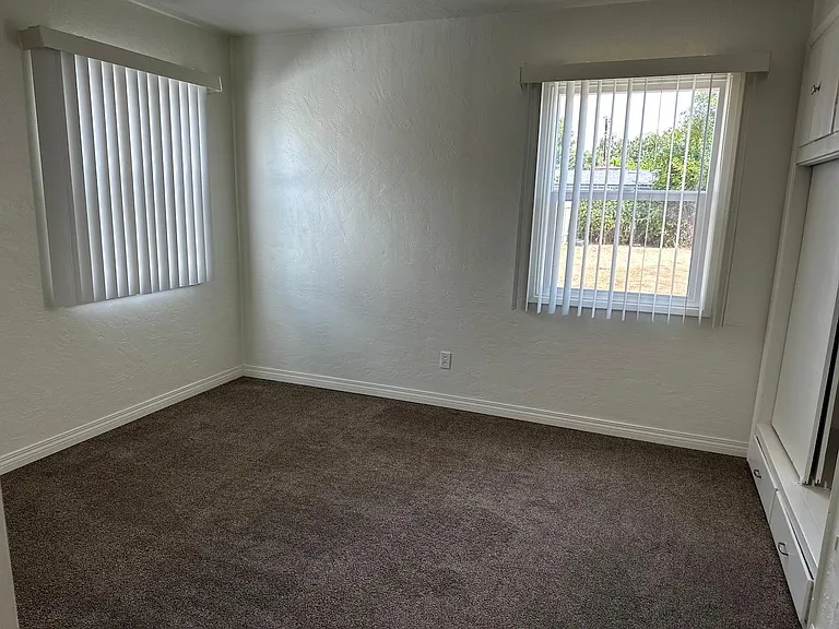 623 Prescott Ave — Photo 4