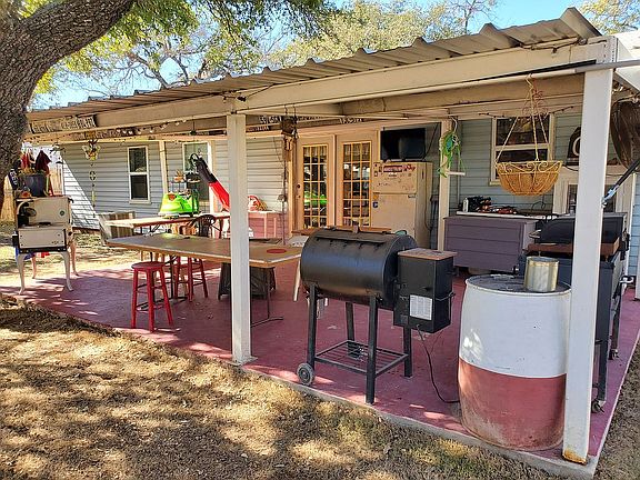 4th image of 1604 Campa Dr