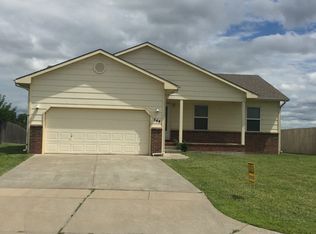 544 S Longbranch Dr, Maize, KS 67101
