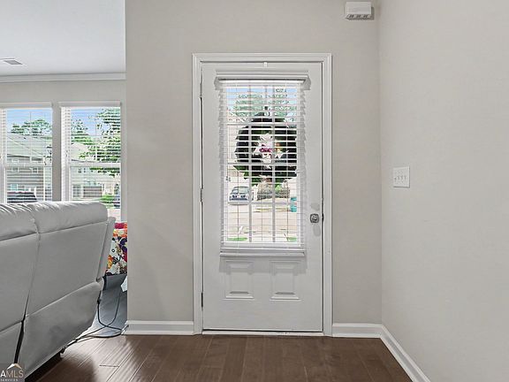 5th image of 4270 Sunny Oak Ln