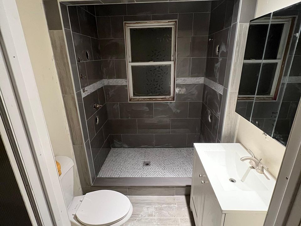1st image of 72 Winthrop St #1