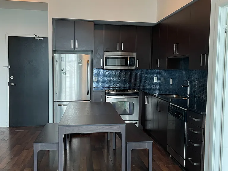 17 Anndale Dr #Penthouse 102 — Photo 8