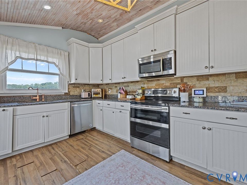 22nd image of 9700 Glebe Ln