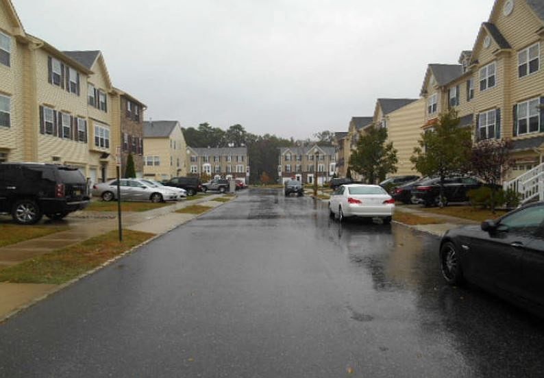 2nd image of 13 Candlestick Ln