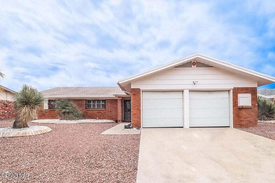 1st image of 8020 Mineola Dr