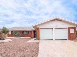 8020 Mineola Dr, El Paso, TX 79925