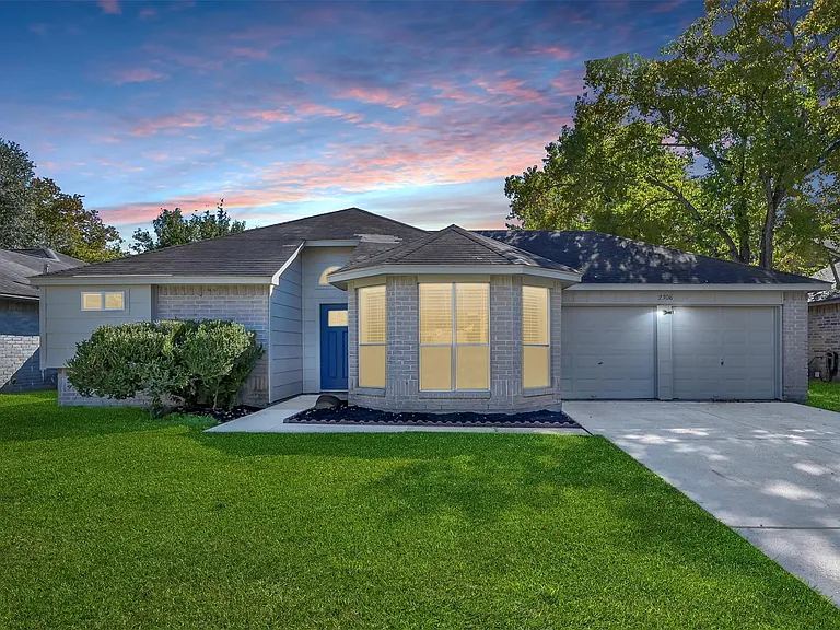 2306 Piddler Dr — Photo 1