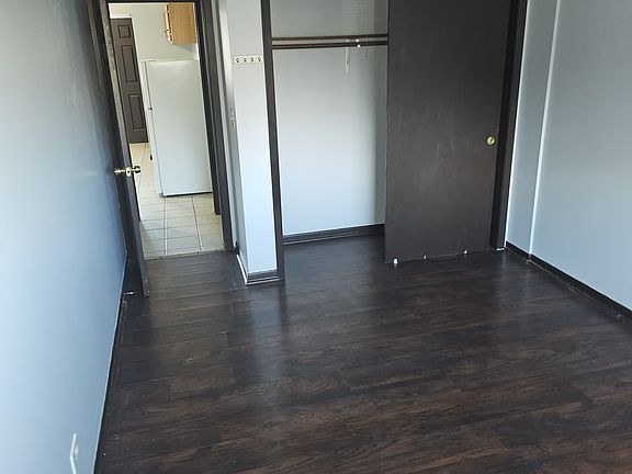 5th image of 4310 Amelia Ave APT 6