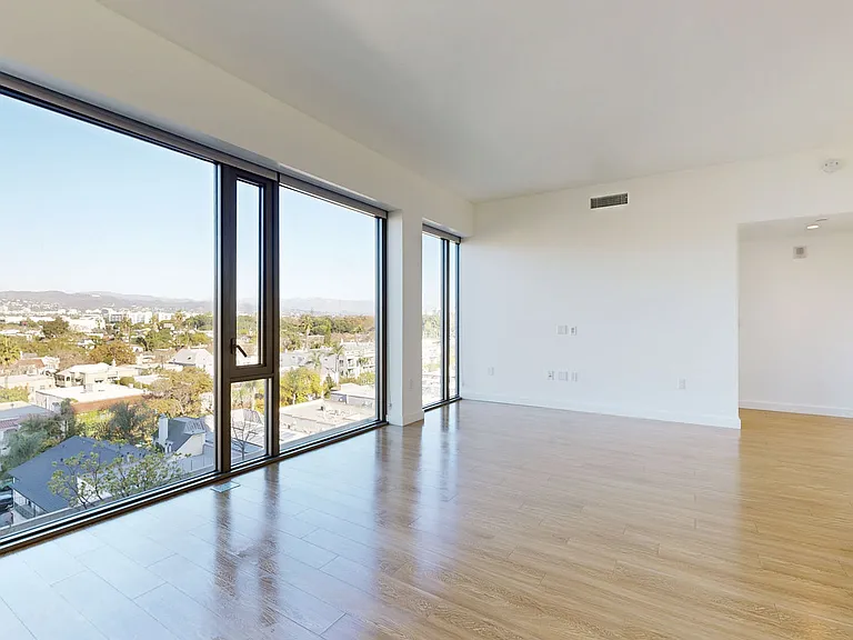 Vision on Wilshire — Photo 61