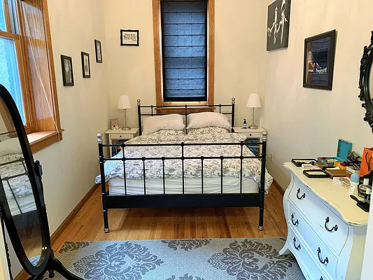 Rented by Joe Gotham LTD | media 18