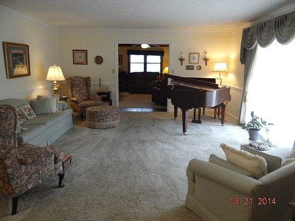 2nd image of 1306 W Wildwood Dr