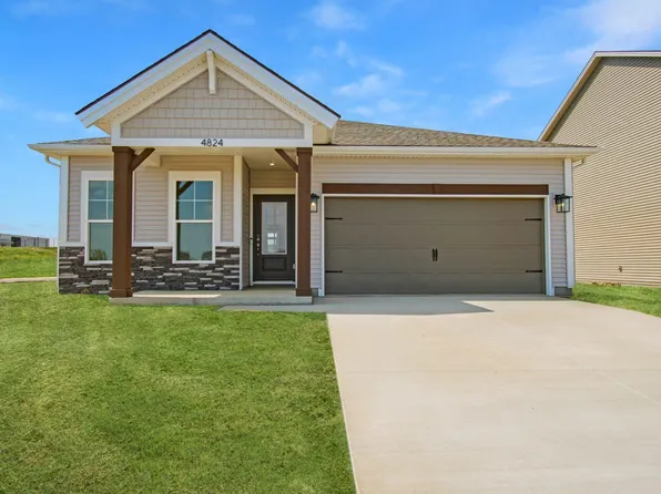 4824 Chelmsford Dr, Newburgh, IN 47630