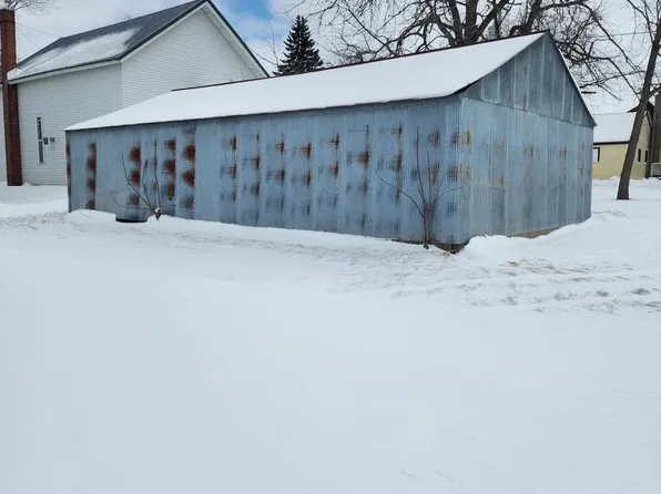 209 E Main St, Racine, MN 55967