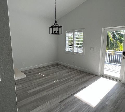 2nd Floor Entrance. Dining area.