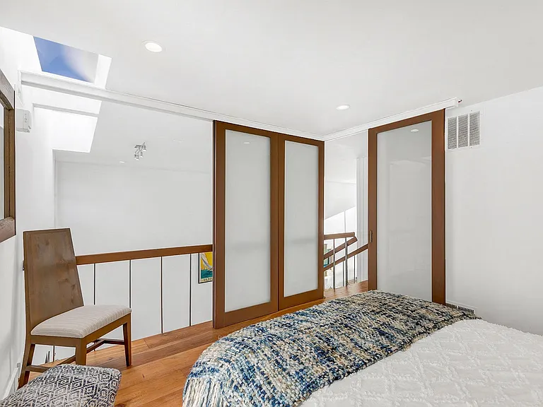 1025 Ocean Avenue — Photo 73