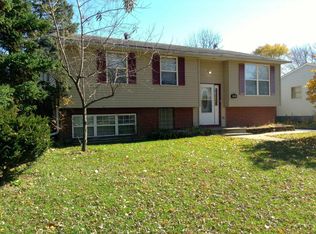 2742 W 97th Pl, Evergreen Park, IL