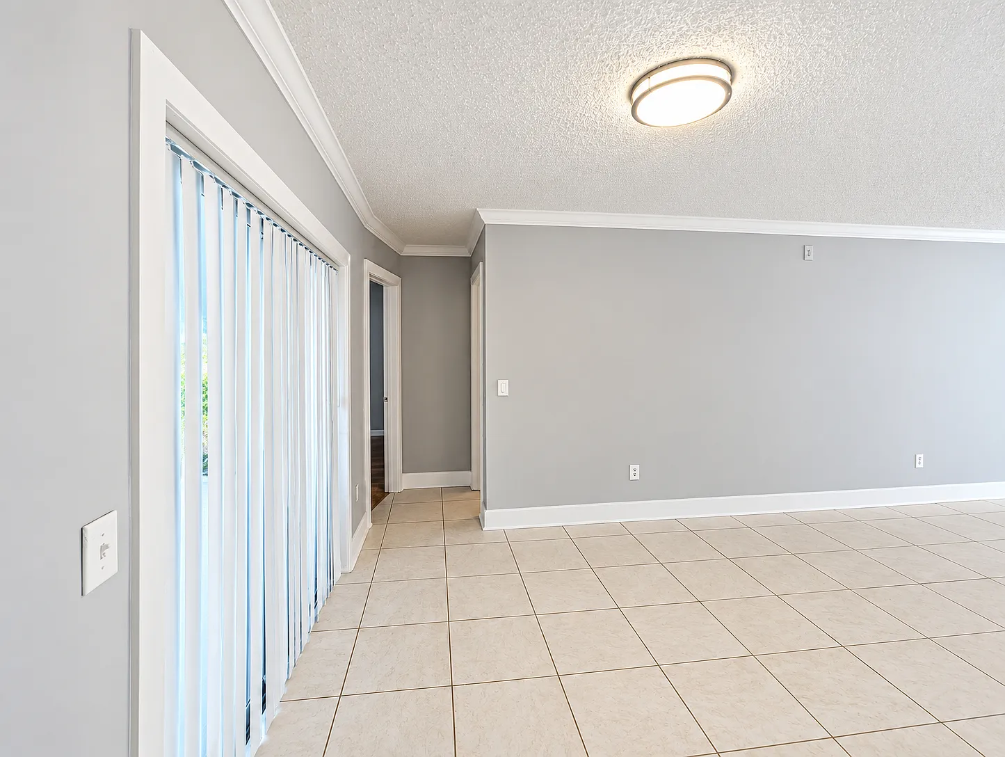 2 bed, 1152 sqft, $2,700 — Photo 4
