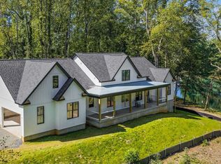8186 Meetze Rd, Warrenton, VA 20187