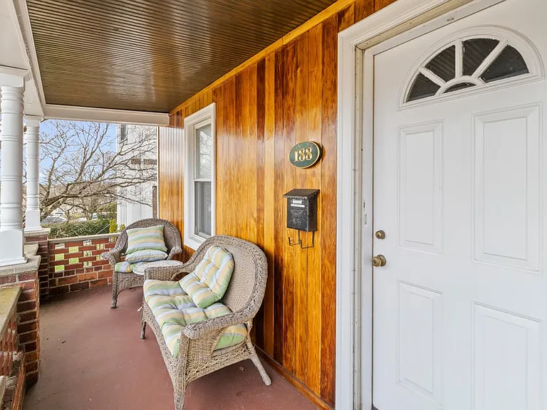 Front Ext.