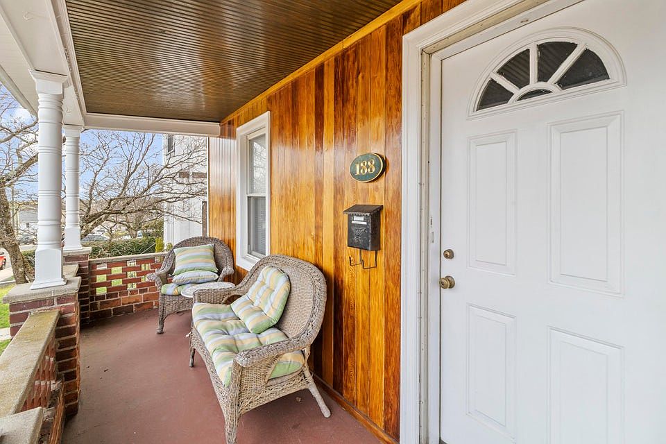 Front Ext.