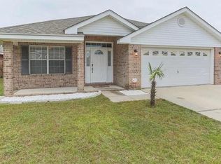 3064 Illinois Pl, Gulf Breeze, FL 32563