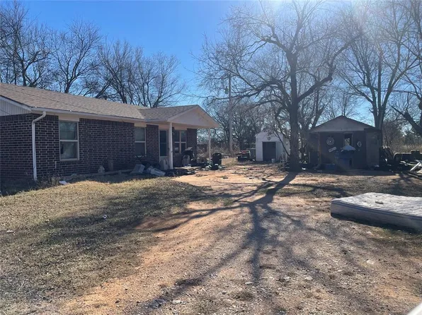 23614 E County Road 1595, Elmore City, OK 73433