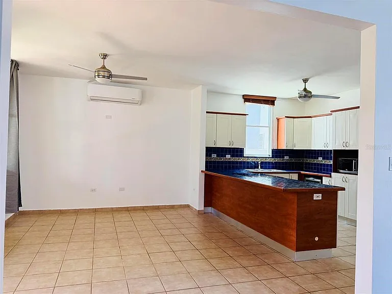 86 Cielo Dorado — Photo 4