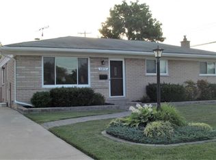 33751 Stonewood Dr, Sterling Heights, MI 48312