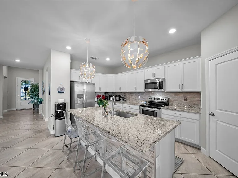 13846 Pine Lodge Ln — Photo 11
