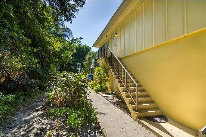 1219 Solana Rd #18 — Photo 9