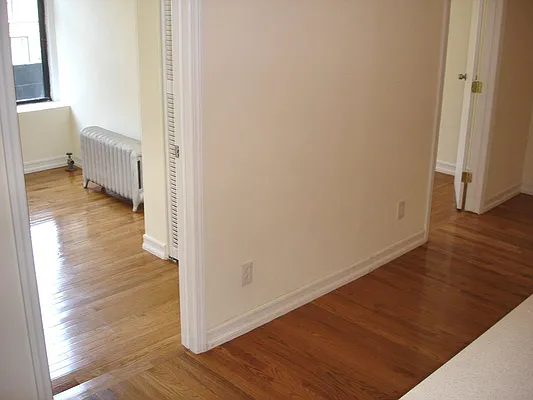 Rented by City Connections Realty | media 42