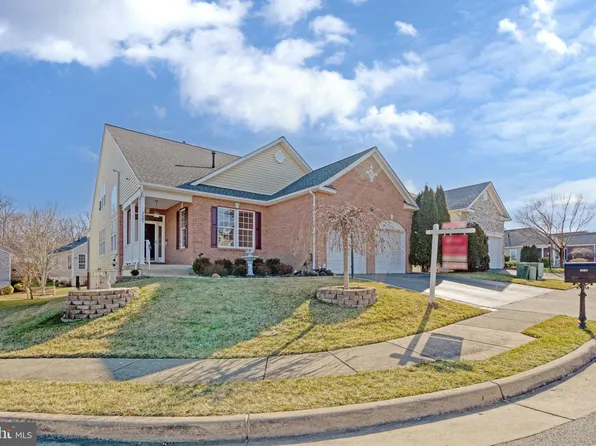 3587 Osborne Dr, Warrenton, VA 20187