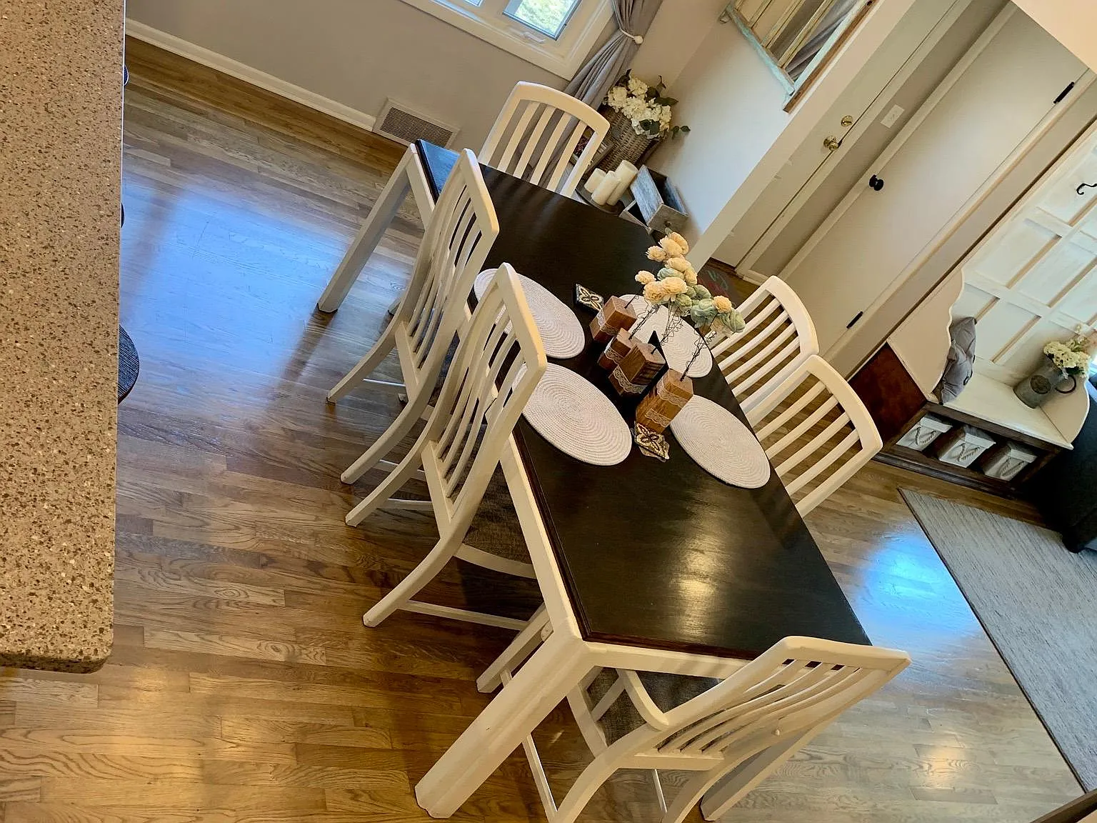 4 bed, 2178 sqft, $2,100 — Photo 2
