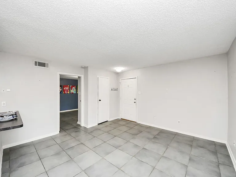 2750 Holly Hall St #911 — Photo 7