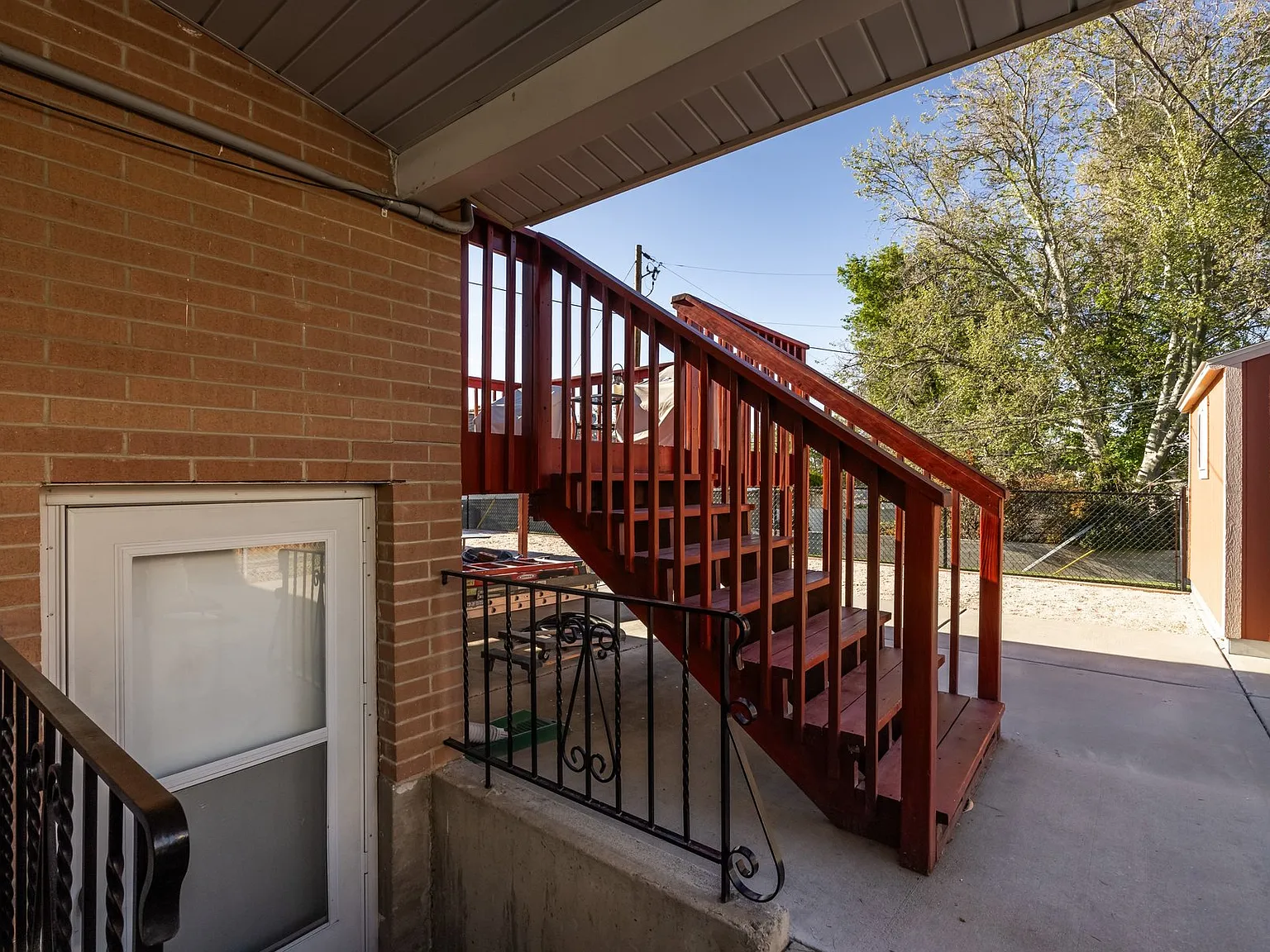 2 bed, 1000 sqft, $2,000 — Photo 3