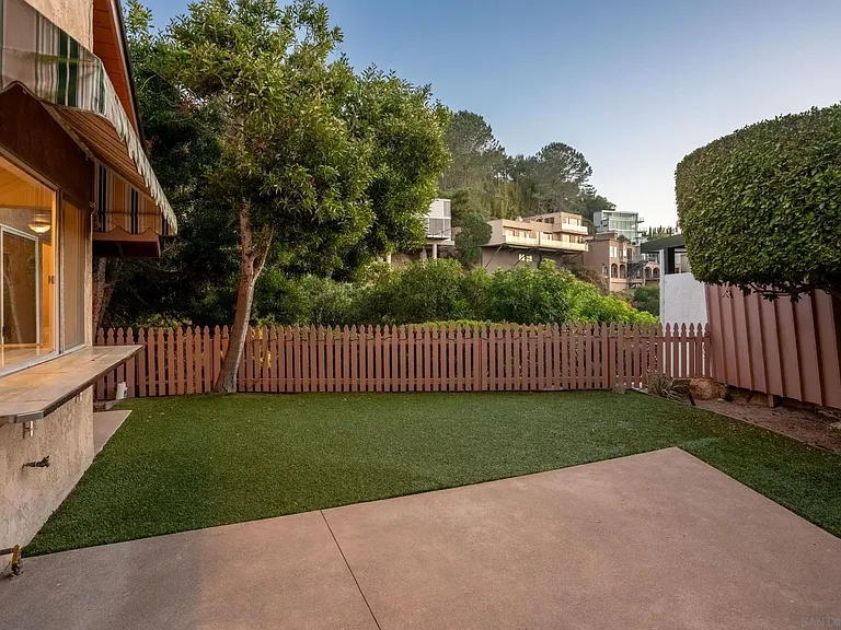 7415 Caminito Rialto — Photo 28