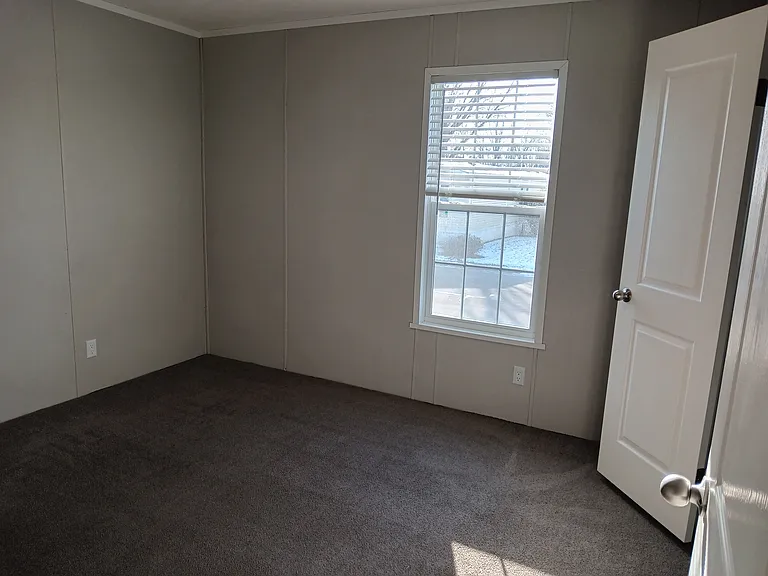 Linden Place — Photo 25